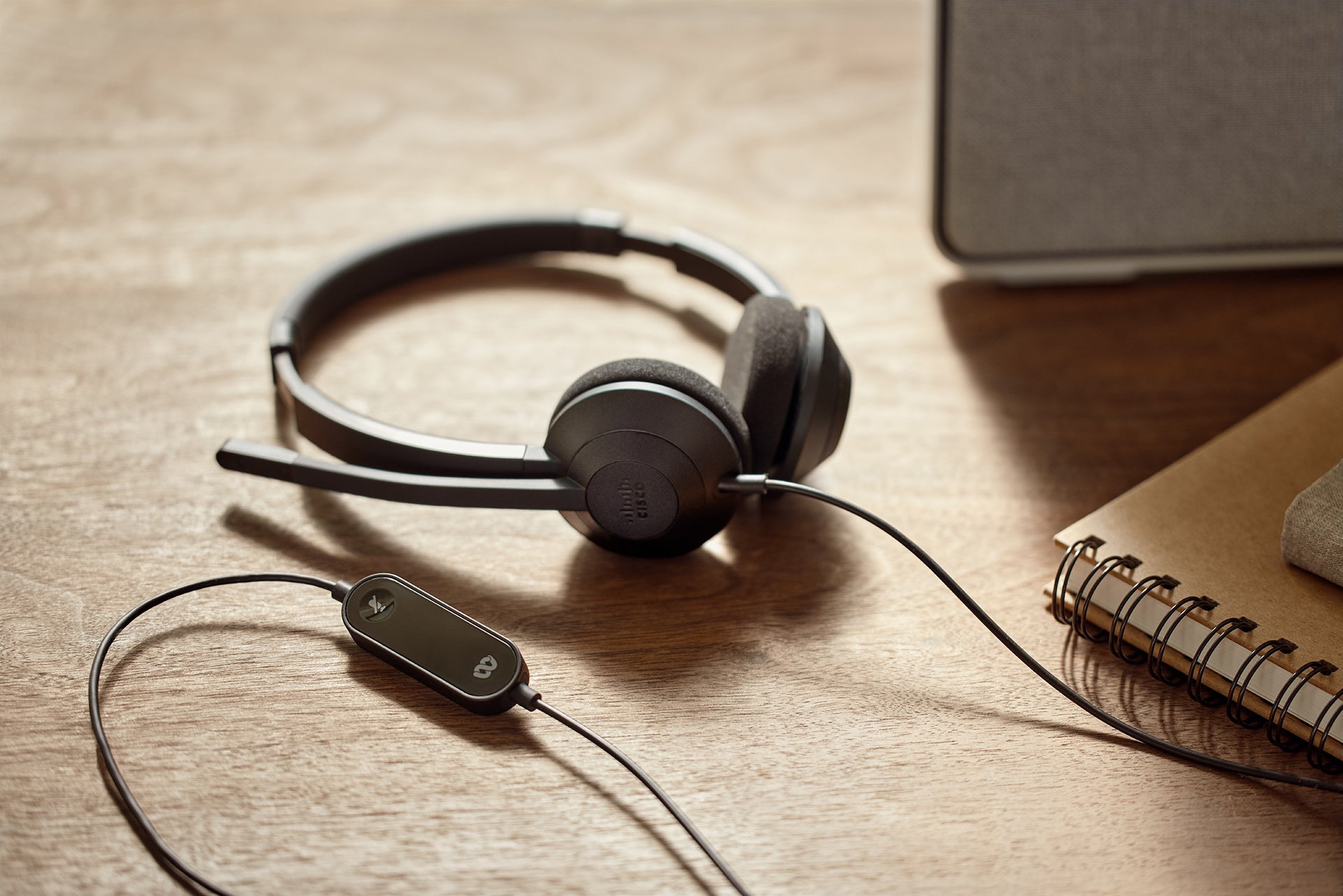 Cisco 300 Series Headsets